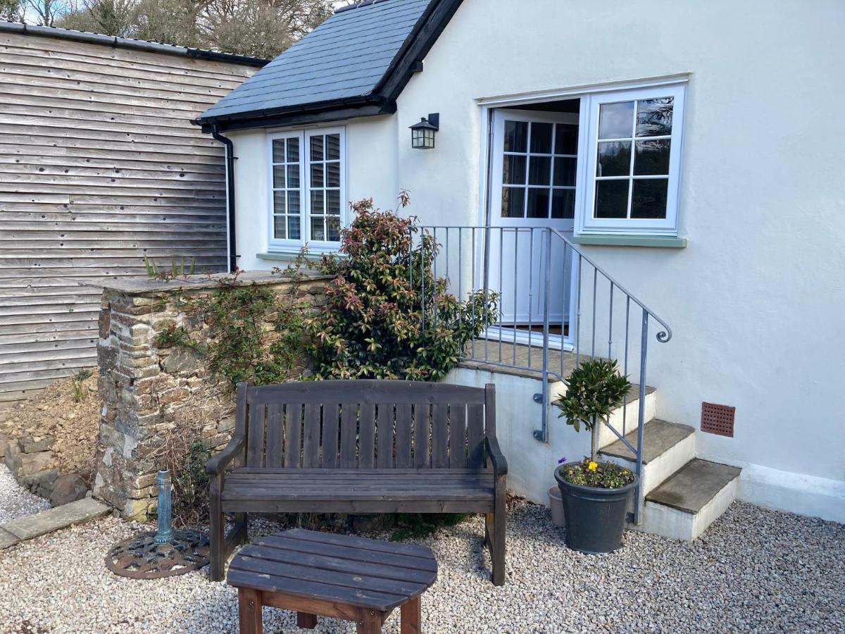 Dolton Meadowland Farm B&B 외부 사진